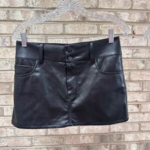 Alice + Olivia Black Faux Leather Mini Skirt - Women's 2